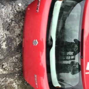 Malle/Hayon arriere SUZUKI SWIFT 3 Essence - Image 1