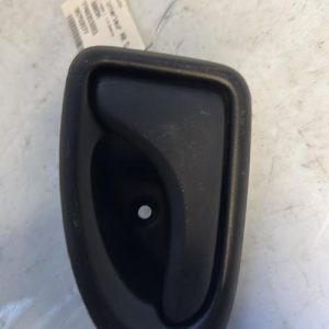 Poignee interieur arriere droit DACIA LOGAN 1 PHASE 1 Essence - Image 1