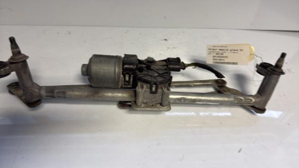 Moteur essuie glace avant VOLKSWAGEN POLO 5 PHASE 1 Essence - Image 1