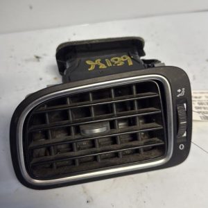 Aerateur tableau de bord avant gauche VOLKSWAGEN POLO 5 PHASE 1 Essence - Image 1