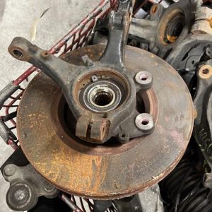 Moyeu avant gauche PEUGEOT 2008 2 Essence - Image 1
