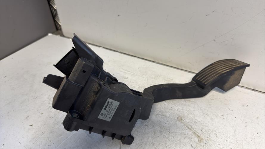 Pedale d'accelerateur PEUGEOT BIPPER Diesel - Image 2