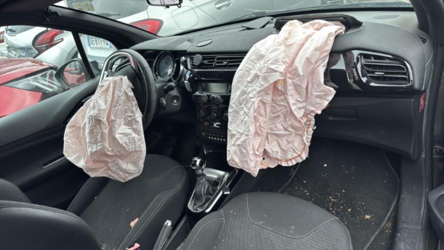 Moto ventilateur radiateur CITROEN DS3 PHASE 1 Diesel - Image 6