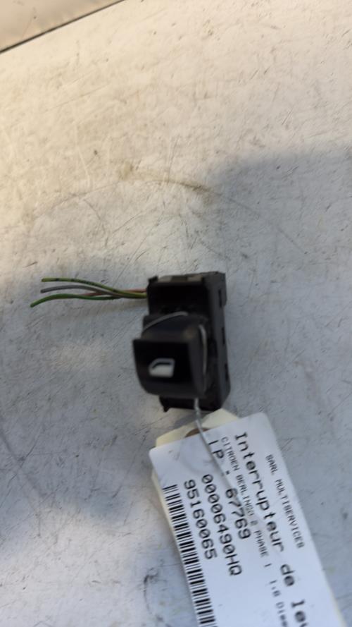 Interrupteur de leve vitre avant droit CITROEN BERLINGO 2 PHASE 1 Diesel - Image 2