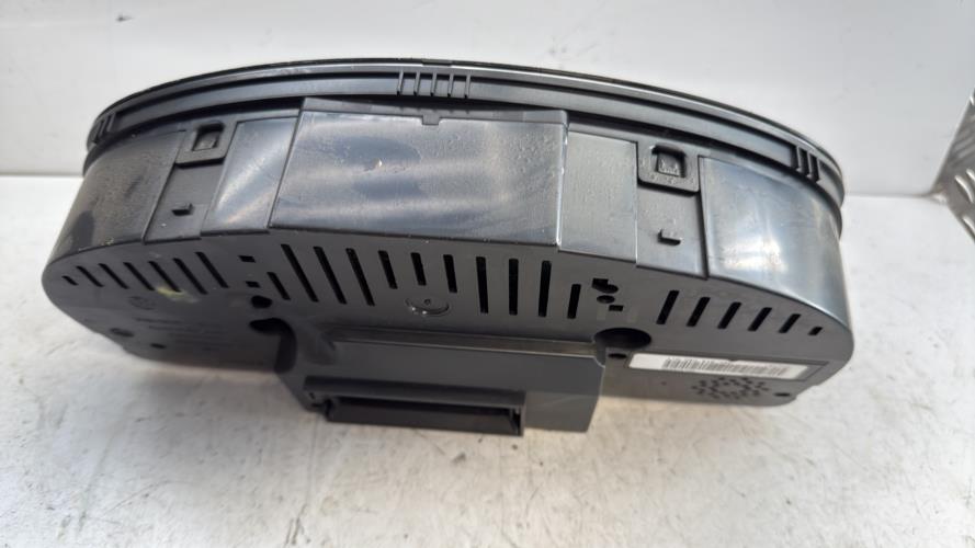 Compteur VOLKSWAGEN TOURAN 1 PHASE 1 Diesel - Image 3