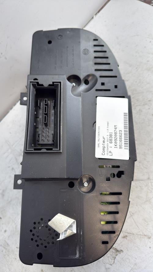 Compteur VOLKSWAGEN GOLF 5 Diesel - Image 2