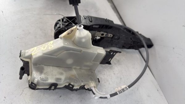 Serrure avant droit PEUGEOT 2008 2 Essence - Image 3