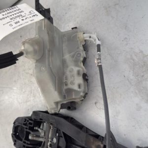 Serrure arriere droit PEUGEOT 2008 2 Essence - Image 1