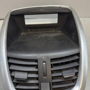 Aerateur tableau de bord PEUGEOT 207 PHASE 1 BREAK Diesel - Image 1