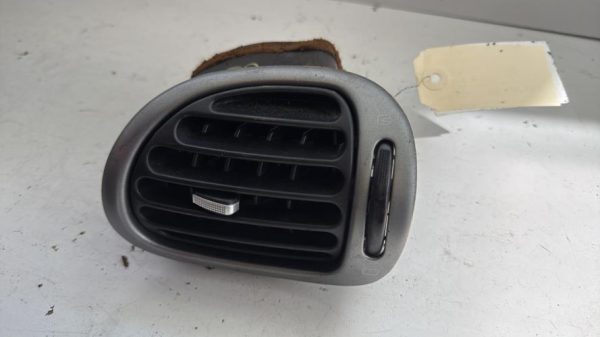 Aerateur tableau de bord avant droit PEUGEOT 206 PHASE 2 Diesel - Image 3