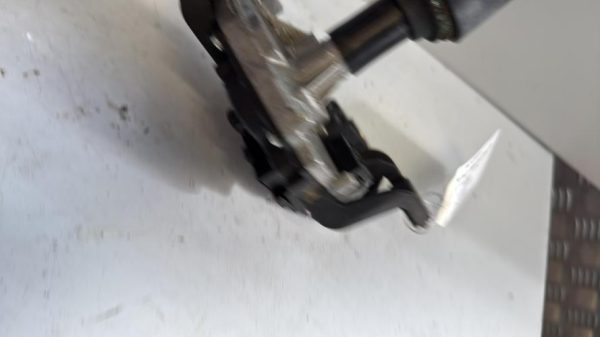 Moteur essuie glace arriere VOLKSWAGEN GOLF 5 Diesel - Image 2