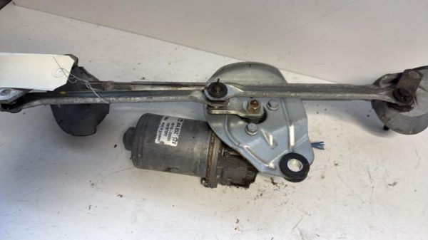 Moteur essuie glace avant TOYOTA YARIS 1 PHASE 2 Diesel - Image 1