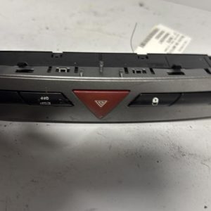 Bouton de warning PEUGEOT 308 1 PHASE 2 Diesel - Image 1