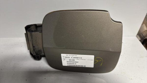 Trappe d'essence RENAULT CLIO 3 PHASE 2 BREAK Diesel - Image 3