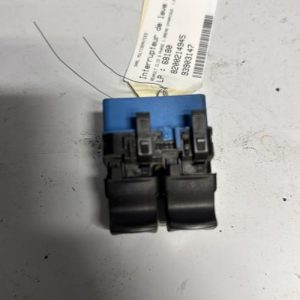 Interrupteur de leve vitre avant gauche RENAULT CLIO 3 PHASE 2 BREAK Diesel - Image 1