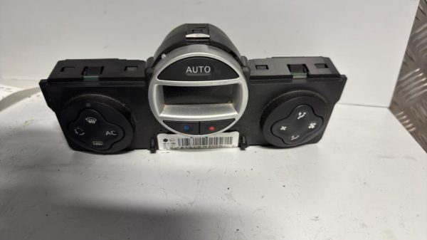 Commande chauffage RENAULT CLIO 3 PHASE 2 BREAK Diesel - Image 2
