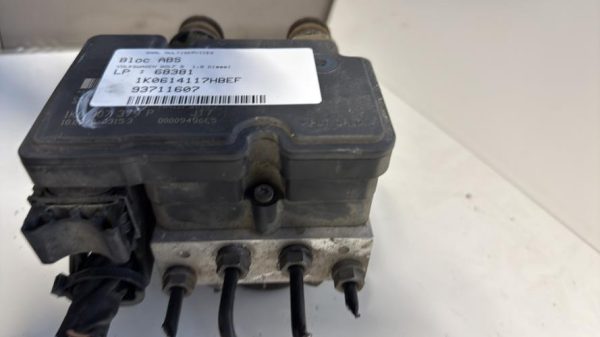 Bloc ABS (freins anti-blocage) VOLKSWAGEN GOLF 5 Diesel - Image 2
