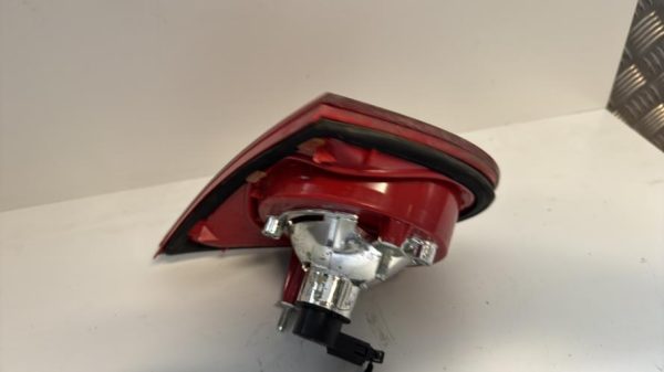 Feu arriere secondaire gauche (feux) VOLKSWAGEN GOLF 5 Diesel - Image 2