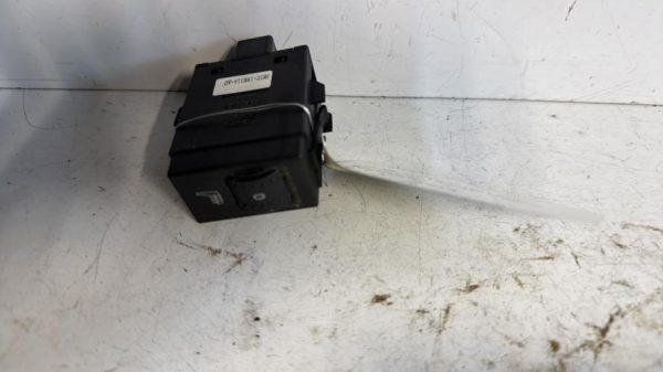 Bouton/Interrupteur FORD FOCUS 2 PHASE 1 CABRIOLET Essence - Image 2