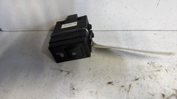 Bouton/Interrupteur FORD FOCUS 2 PHASE 1 CABRIOLET Essence - Image 3