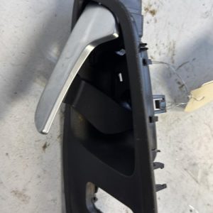 Poignee interieur avant gauche FORD KUGA 2 PHASE 1 Diesel - Image 1