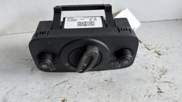 Commande de phare FORD KUGA 2 PHASE 1 Diesel - Image 1