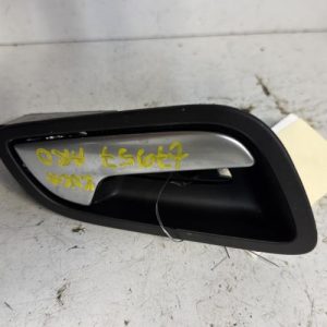 Poignee interieur arriere droit FORD KUGA 2 PHASE 1 Diesel - Image 1