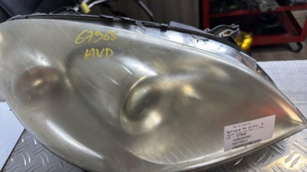 Optique avant principal droit (feux)(phare) MERCEDES CLASSE B 245 PHASE 1 Diesel - Image 2