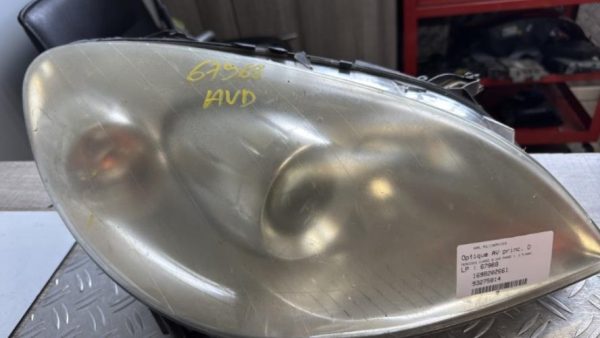 Optique avant principal droit (feux)(phare) MERCEDES CLASSE B 245 PHASE 1 Diesel - Image 3