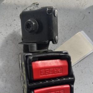 Attache ceinture arriere droit RENAULT CLIO 2 PHASE 1 Essence - Image 1