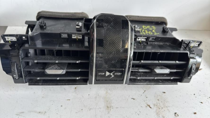Aerateur tableau de bord DS DS7 CROSSBACK Diesel - Image 4