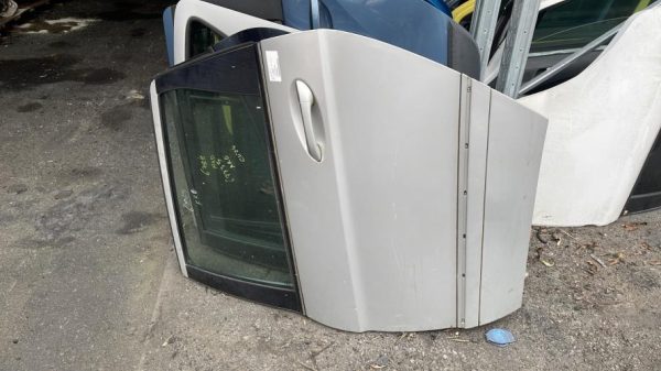 Porte arriere gauche MERCEDES CLASSE B 245 PHASE 1 Diesel - Image 2