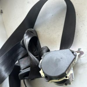 Ceinture arriere droit PEUGEOT 208 1 PHASE 1 Diesel - Image 1