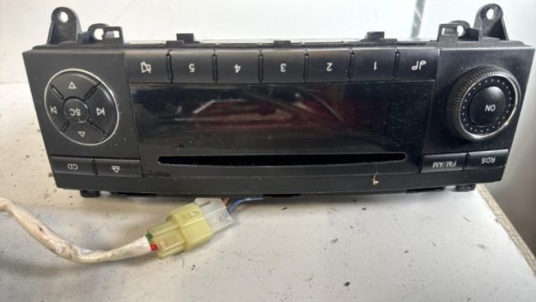 Autoradio d'origine MERCEDES CLASSE B 245 PHASE 1 Diesel - Image 2