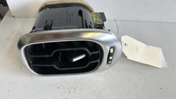 Aerateur tableau de bord avant gauche CITROEN C3 PICASSO PHASE 2 Diesel - Image 3
