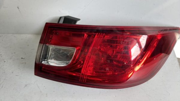 Feu arriere principal droit (feux) RENAULT CLIO 4 PHASE 2 Diesel - Image 1