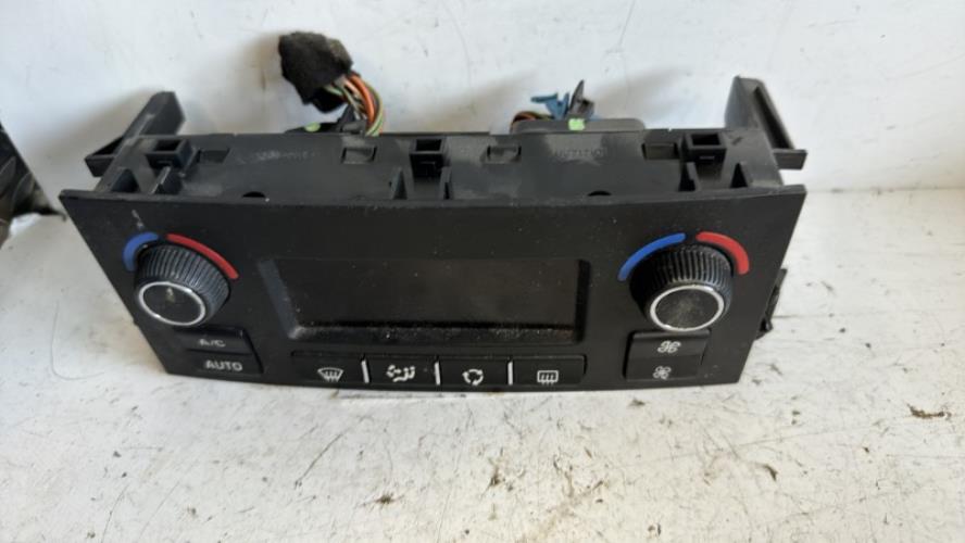 Commande chauffage PEUGEOT 207 PHASE 2 BREAK Diesel - Image 2