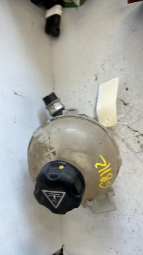 Vase d'expansion PEUGEOT 308 2 PHASE 1 Diesel - Image 2