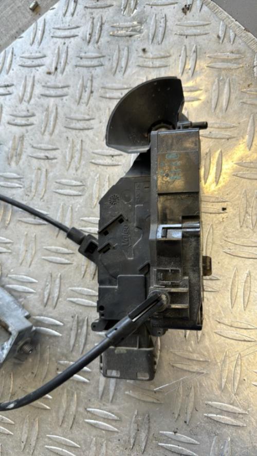 Serrure avant gauche PEUGEOT 308 2 PHASE 1 Diesel - Image 1