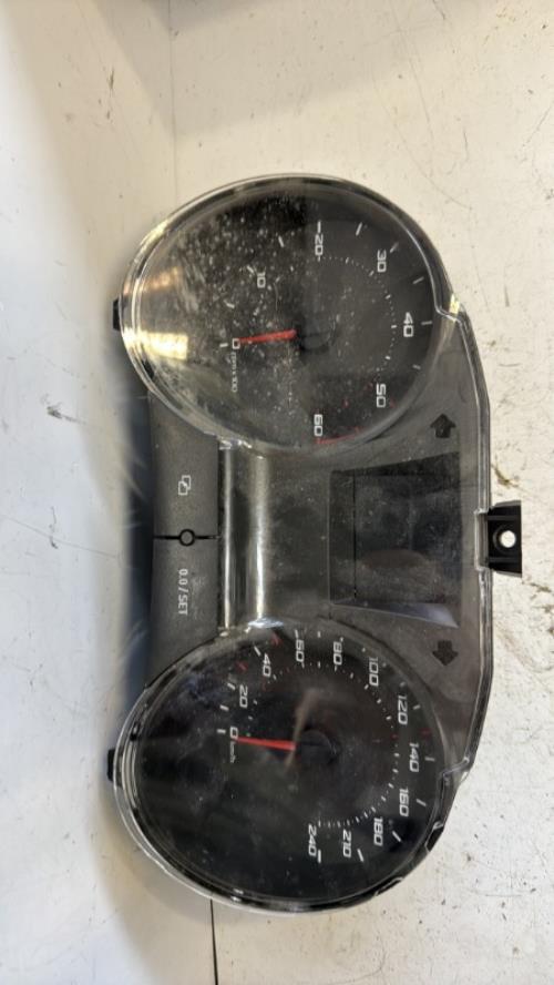 Compteur SEAT IBIZA 4 ST PHASE 1 BREAK Diesel - Image 2