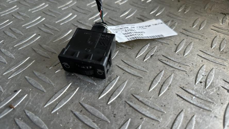 Commande de reglage hauteur de phare CITROEN C3 2 PHASE 1 Diesel - Image 3