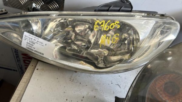 Optique avant principal gauche (feux)(phare) PEUGEOT 206 PHASE 2 BREAK Diesel - Image 2