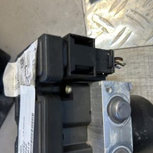 Bloc ABS (freins anti-blocage) FORD FOCUS 2 PHASE 1 Essence - Image 1