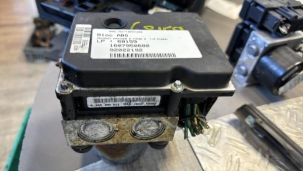 Bloc ABS (freins anti-blocage) PEUGEOT PARTNER 2 PHASE 2 Diesel - Image 2