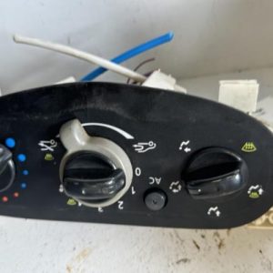 Commande chauffage DACIA SANDERO 1 Diesel - Image 1