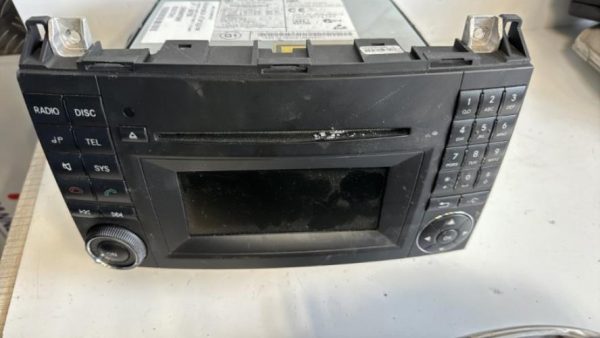 Autoradio d'origine MERCEDES CLASSE B 245 PHASE 2 Diesel - Image 1