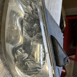Optique avant principal gauche (feux)(phare) PEUGEOT 206 PHASE 2 BREAK Diesel - Image 1