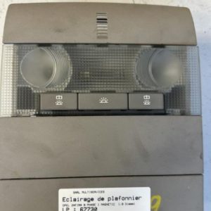 Eclairage de plafonnier OPEL ZAFIRA B PHASE 1 Diesel - Image 1