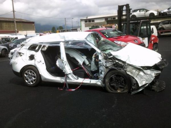 Platine feu arriere gauche RENAULT MEGANE 3 PHASE 1 BREAK Diesel - Image 9