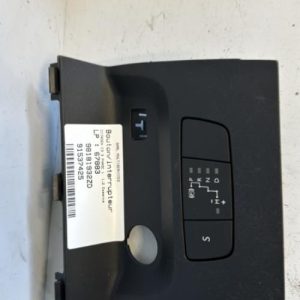 Bouton/Interrupteur CITROEN C3 3 PHASE 2 Essence - Image 1